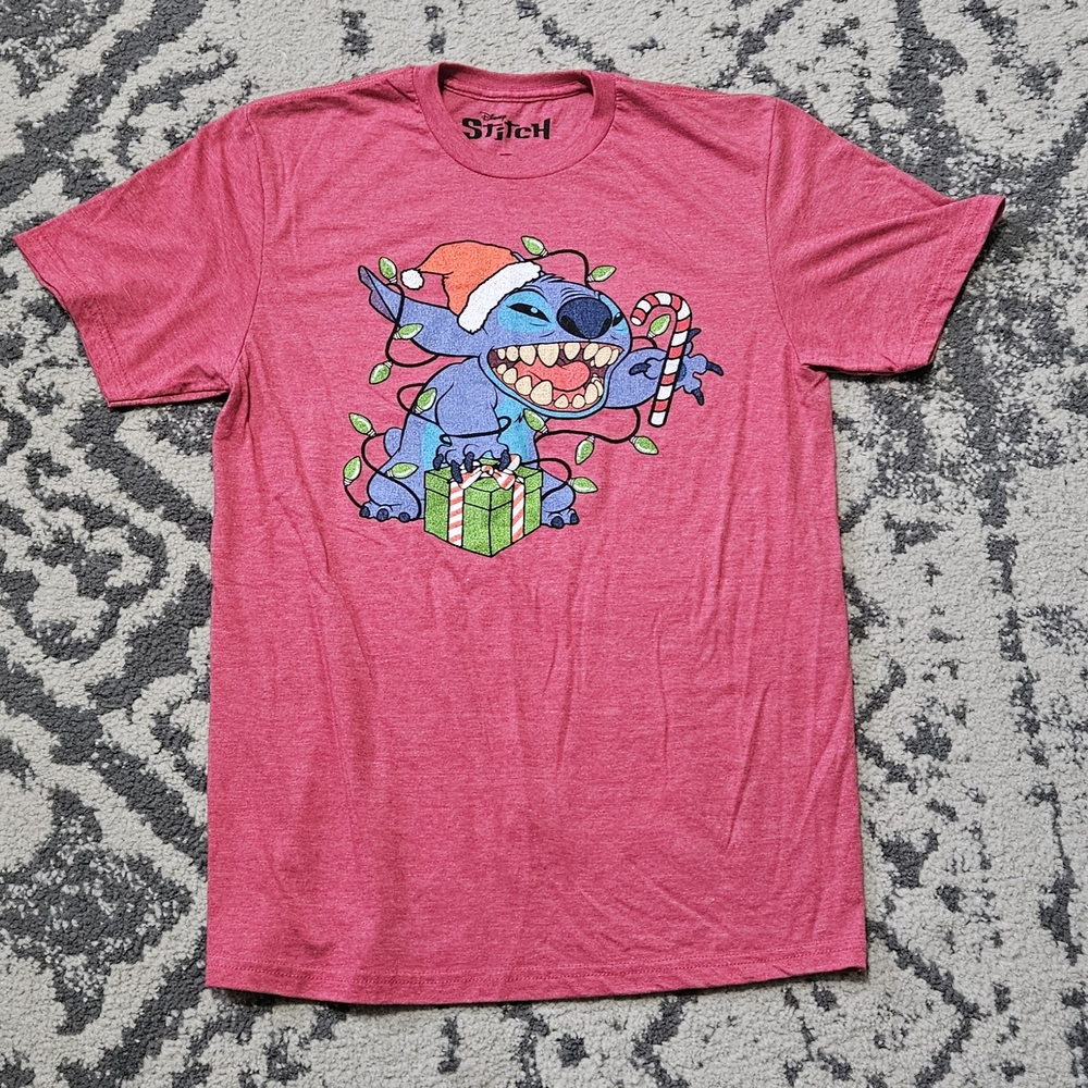 Disney Stitch Christmas T-Shirt -‎ Red